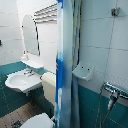 Quarto em Acomodações Particulares Arpi-ria Ueduelohaz *