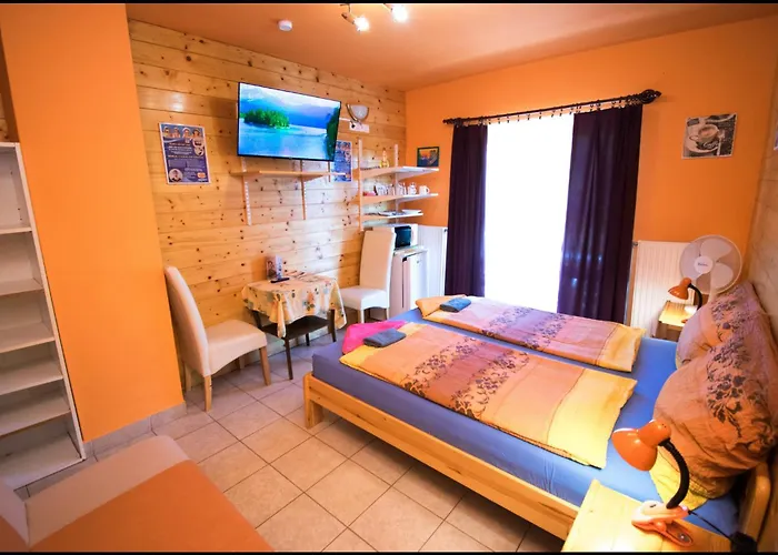 Homestay Arpi-ria Ueduelohaz