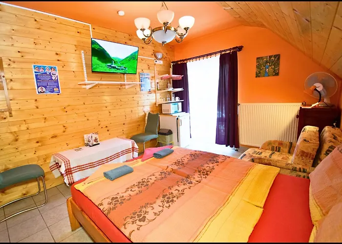 Arpi-ria Ueduelohaz Homestay *
